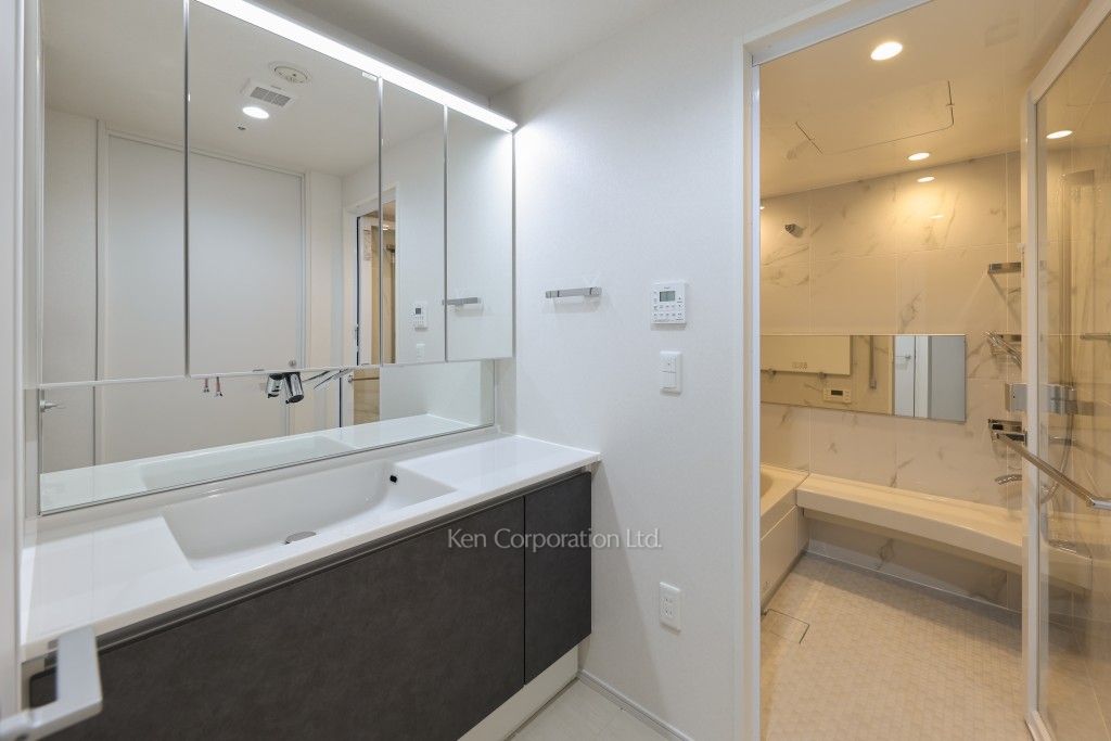 青朋レジデンスの写真 パウダールーム ※13階の同じ間取タイプを撮影。仕様が異なることがあります。