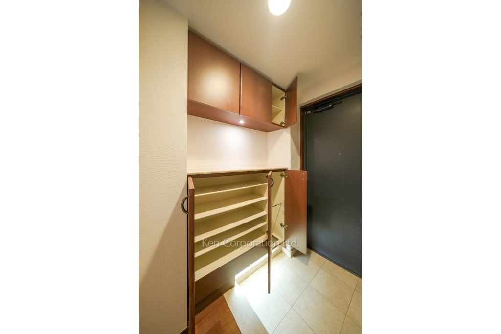 パークハウス代々木上原の写真 シューズクローゼット