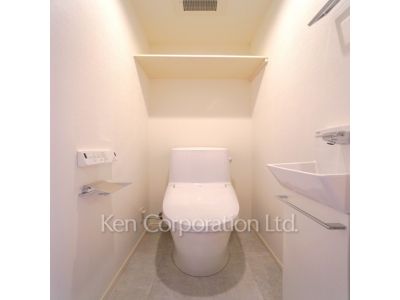 AGRATIO TERRACE 恵比寿の写真 トイレ ※写真・画像は実際と異なる場合がございます。部屋写真は同一タイプのものです。（ただし、画像中にタイプ名の記載がある場合はその記載内容を優先します。）