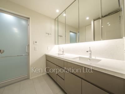 パウダールーム