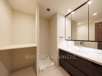 レガシス中目黒の写真 パウダールーム ※13階の同じ間取タイプを撮影。仕様が異なることがあります。