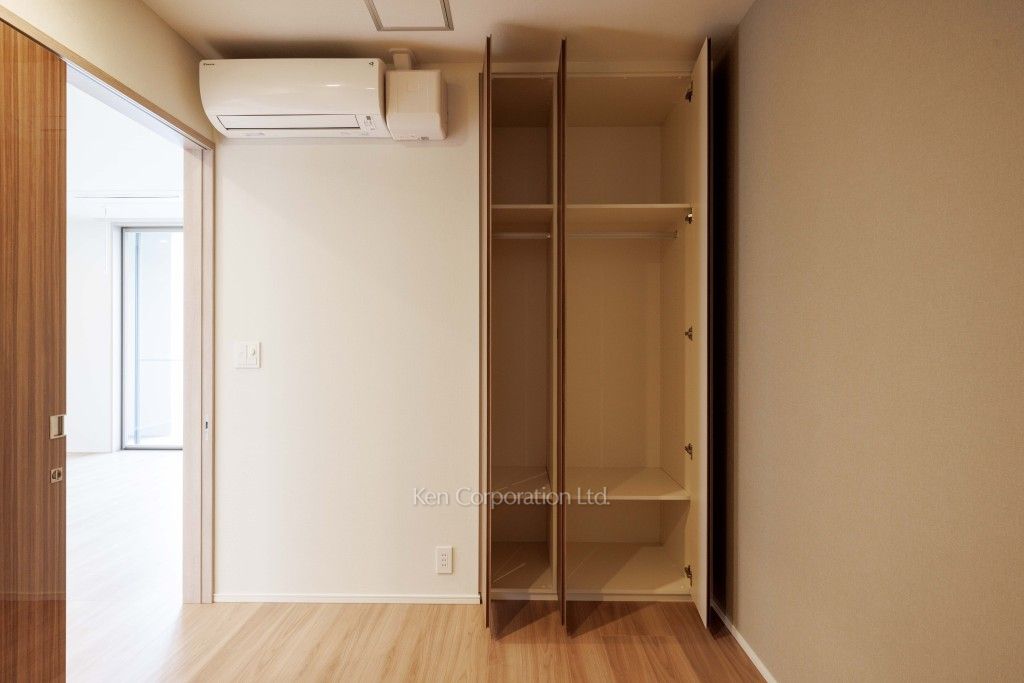 レガシス中目黒の写真 クローゼット ※13階の同じ間取タイプを撮影。仕様が異なることがあります。