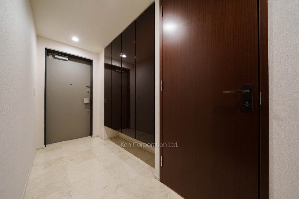 プレミスト赤坂檜町公園の写真 玄関