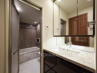 レガシス中目黒の写真 パウダールーム ※7階の同じ間取タイプを撮影。仕様が異なることがあります。