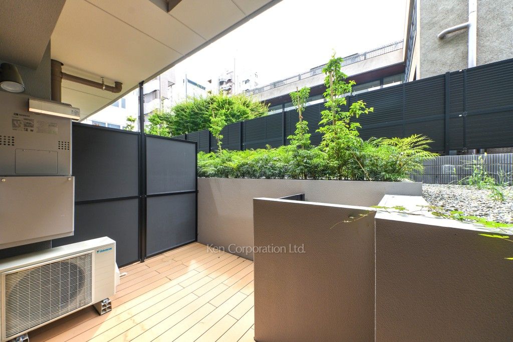 パークアクシスプレミア南青山五丁目の写真 バルコニー