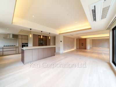 有栖川パークマンションの写真 居室（LDなど）