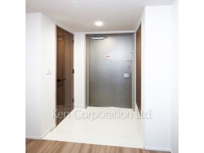 玄関 ※写真・画像は実際と異なる場合がございます。部屋写真は同一タイプのものです。（ただし、画像中にタイプ名の記載がある場合はその記載内容を優先します。）