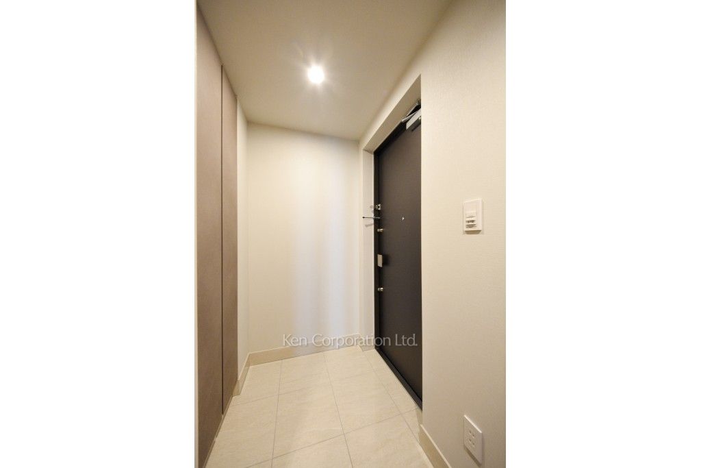 プライムガーデン恵比寿南の写真 玄関 ※10階の同じ間取タイプを撮影。仕様が異なることがあります。