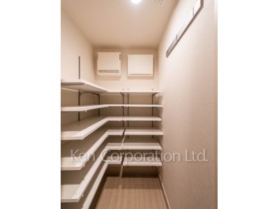 パークアクシス新宿百人町の写真 シューズインクローゼット