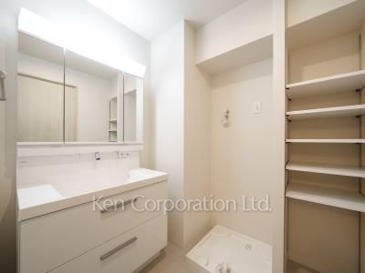 ルミシティ月島の写真 パウダールーム ※2階の同じ間取タイプを撮影。仕様が異なることがあります。