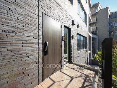 スタイリオ目黒大橋HILLSIDEの写真 玄関