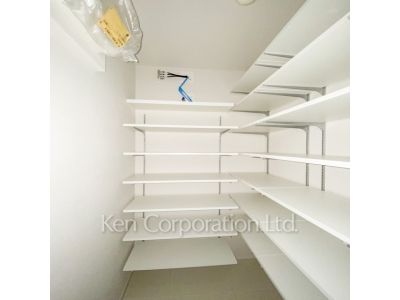 ロイヤルパークス品川の写真 クローゼット等 ※写真・画像は実際と異なる場合がございます。部屋写真は同一タイプのものです。（ただし、画像中にタイプ名の記載がある場合はその記載内容を優先します。）