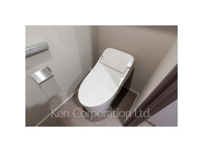 トイレ ※写真・画像は実際と異なる場合がございます。部屋写真は同一タイプのものです。（ただし、画像中にタイプ名の記載がある場合はその記載内容を優先します。）