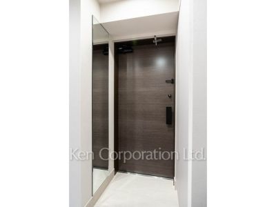 玄関 ※写真・画像は実際と異なる場合がございます。部屋写真は同一タイプのものです。（ただし、画像中にタイプ名の記載がある場合はその記載内容を優先します。）