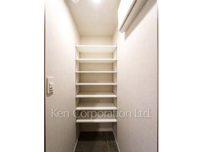 THE AKASAKA RESIDENCE S.O.A The spirit of akasakaの写真 シューズインクローゼット