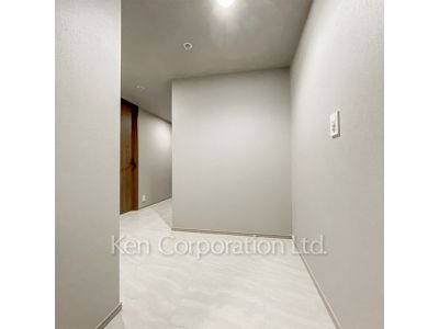 ロイヤルパークス品川の写真 玄関 ※写真・画像は実際と異なる場合がございます。部屋写真は同一タイプのものです。（ただし、画像中にタイプ名の記載がある場合はその記載内容を優先します。）