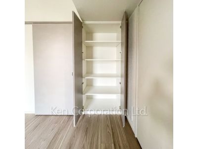 ロイヤルパークス品川の写真 クローゼット等 ※写真・画像は実際と異なる場合がございます。部屋写真は同一タイプのものです。（ただし、画像中にタイプ名の記載がある場合はその記載内容を優先します。）