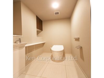 トイレ ※写真・画像は実際と異なる場合がございます。部屋写真は同一タイプのものです。（ただし、画像中にタイプ名の記載がある場合はその記載内容を優先します。）