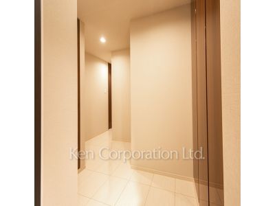 玄関 ※写真・画像は実際と異なる場合がございます。部屋写真は同一タイプのものです。（ただし、画像中にタイプ名の記載がある場合はその記載内容を優先します。）