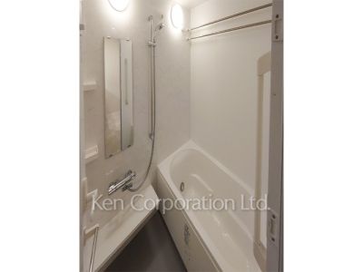 バスルーム ※写真・画像は実際と異なる場合がございます。部屋写真は同一タイプのものです。（ただし、画像中にタイプ名の記載がある場合はその記載内容を優先します。）