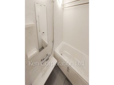 バスルーム ※写真・画像は実際と異なる場合がございます。部屋写真は同一タイプのものです。（ただし、画像中にタイプ名の記載がある場合はその記載内容を優先します。）