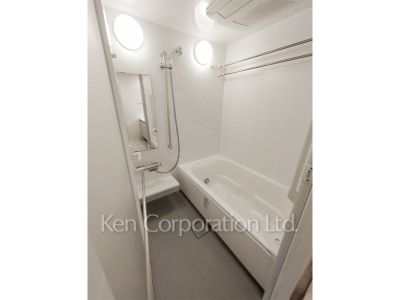 バスルーム ※写真・画像は実際と異なる場合がございます。部屋写真は同一タイプのものです。（ただし、画像中にタイプ名の記載がある場合はその記載内容を優先します。）