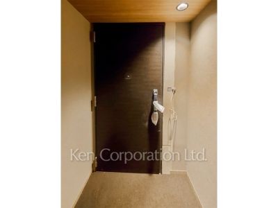 玄関 ※写真・画像は実際と異なる場合がございます。部屋写真は同一タイプのものです。（ただし、画像中にタイプ名の記載がある場合はその記載内容を優先します。）
