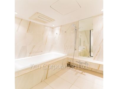 バスルーム ※写真・画像は実際と異なる場合がございます。部屋写真は同一タイプのものです。（ただし、画像中にタイプ名の記載がある場合はその記載内容を優先します。）