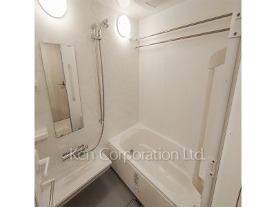 バスルーム ※写真・画像は実際と異なる場合がございます。部屋写真は同一タイプのものです。（ただし、画像中にタイプ名の記載がある場合はその記載内容を優先します。）