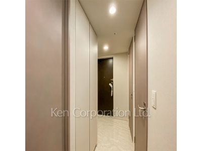 玄関 ※写真・画像は実際と異なる場合がございます。部屋写真は同一タイプのものです。（ただし、画像中にタイプ名の記載がある場合はその記載内容を優先します。）