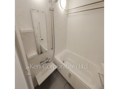 バスルーム ※写真・画像は実際と異なる場合がございます。部屋写真は同一タイプのものです。（ただし、画像中にタイプ名の記載がある場合はその記載内容を優先します。）