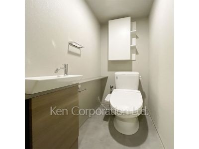 トイレ ※写真・画像は実際と異なる場合がございます。部屋写真は同一タイプのものです。（ただし、画像中にタイプ名の記載がある場合はその記載内容を優先します。）