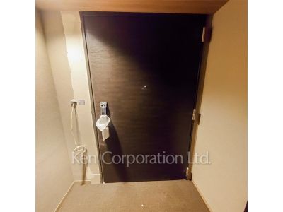 玄関 ※写真・画像は実際と異なる場合がございます。部屋写真は同一タイプのものです。（ただし、画像中にタイプ名の記載がある場合はその記載内容を優先します。）