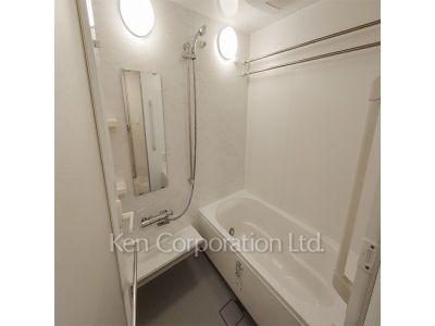 バスルーム ※写真・画像は実際と異なる場合がございます。部屋写真は同一タイプのものです。（ただし、画像中にタイプ名の記載がある場合はその記載内容を優先します。）