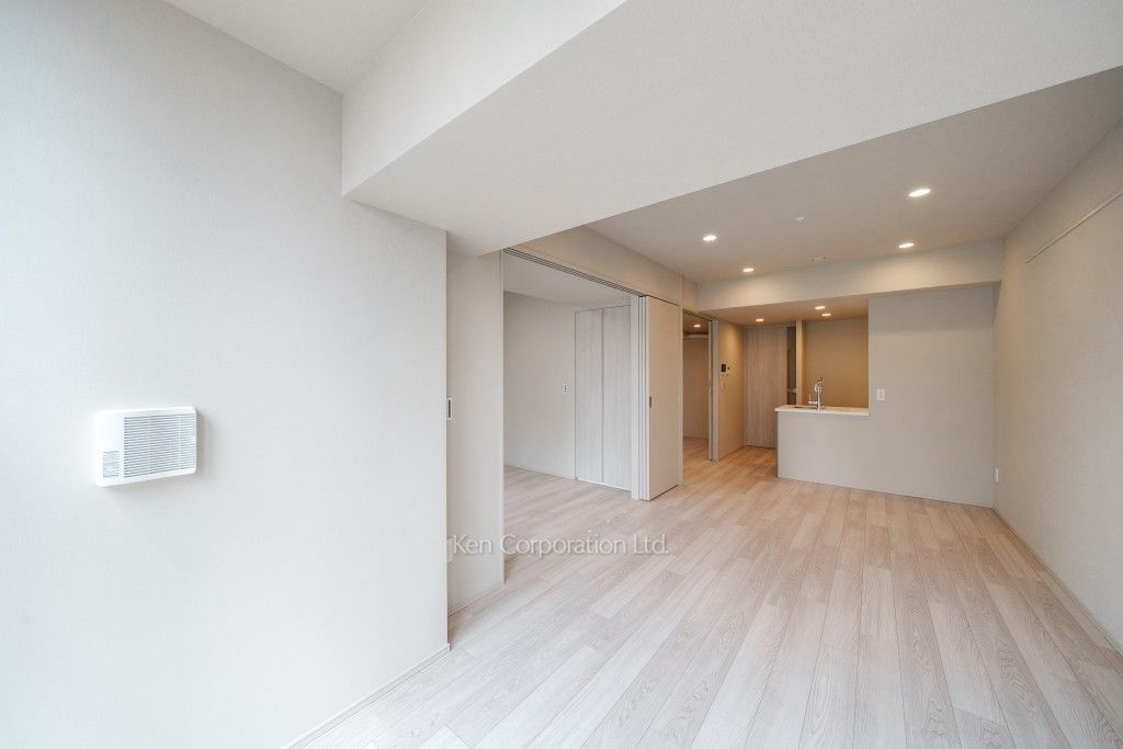 居室（LDなど） ※5階の同じ間取タイプを撮影。仕様が異なることがあります。