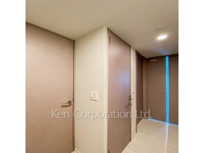 玄関 ※写真・画像は実際と異なる場合がございます。部屋写真は同一タイプのものです。（ただし、画像中にタイプ名の記載がある場合はその記載内容を優先します。）