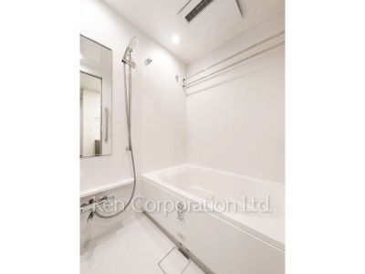 バスルーム ※写真・画像は実際と異なる場合がございます。部屋写真は同一タイプのものです。（ただし、画像中にタイプ名の記載がある場合はその記載内容を優先します。）