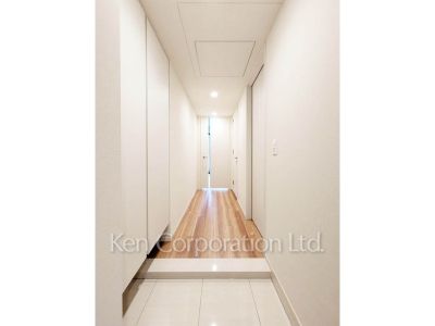 玄関 ※写真・画像は実際と異なる場合がございます。部屋写真は同一タイプのものです。（ただし、画像中にタイプ名の記載がある場合はその記載内容を優先します。）