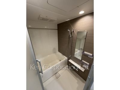 バスルーム ※写真・画像は実際と異なる場合がございます。部屋写真は同一タイプのものです。（ただし、画像中にタイプ名の記載がある場合はその記載内容を優先します。）