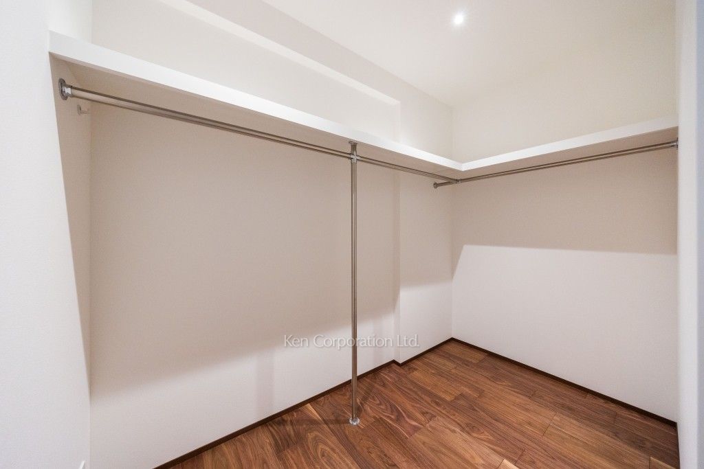 THE GRANDUO SAKURASHINMACHIの写真 ウォークインクローゼット