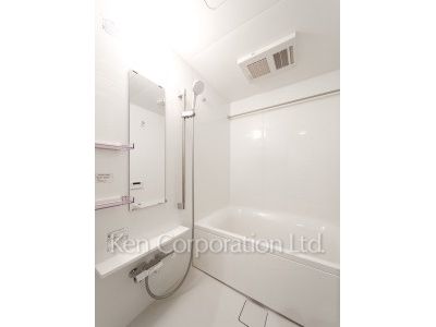 イプセ白金の写真 バスルーム ※3階の同じ間取タイプを撮影。仕様が異なることがあります。