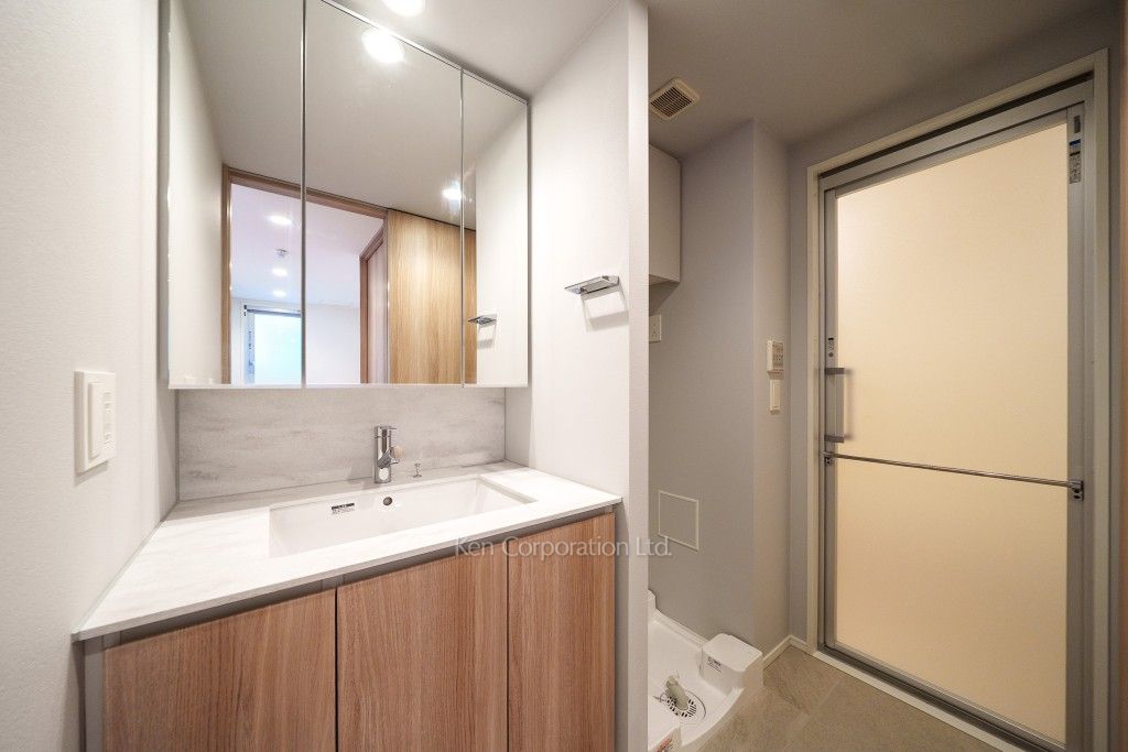 イプセ白金の写真 パウダールーム ※3階の同じ間取タイプを撮影。仕様が異なることがあります。