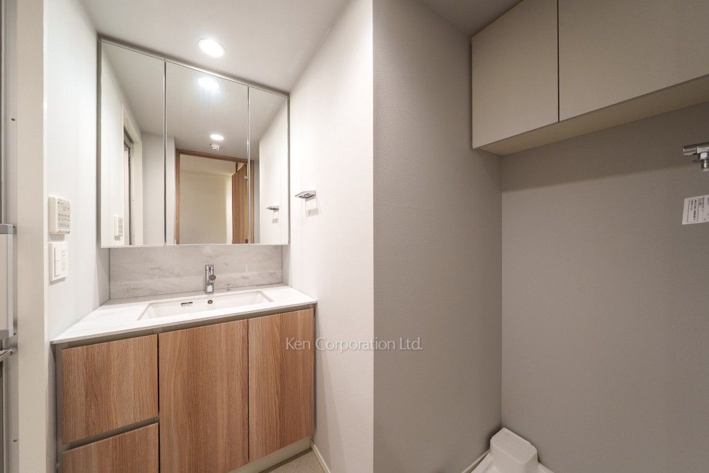 イプセ白金の写真 パウダールーム ※3階の同じ間取タイプを撮影。仕様が異なることがあります。