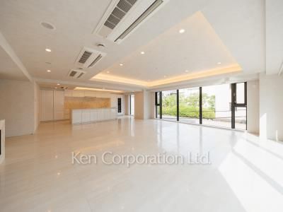 居室（LDなど） ※3階の同じ間取タイプを撮影。仕様が異なることがあります。