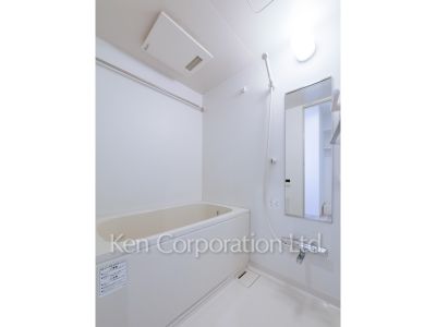 バスルーム ※写真・画像は実際と異なる場合がございます。部屋写真は同一タイプのものです。（ただし、画像中にタイプ名の記載がある場合はその記載内容を優先します。）