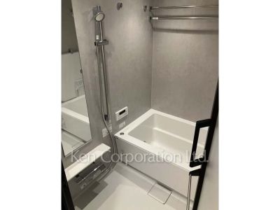 バスルーム ※写真・画像は実際と異なる場合がございます。部屋写真は同一タイプのものです。（ただし、画像中にタイプ名の記載がある場合はその記載内容を優先します。）