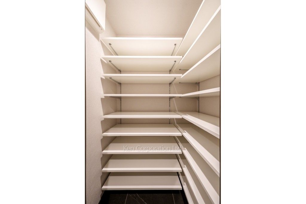 プラウドタワー渋谷の写真 シューズインクローゼット