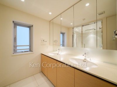 パウダールーム