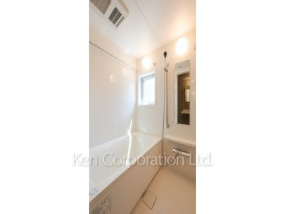 バスルーム ※写真・画像は実際と異なる場合がございます。部屋写真は同一タイプのものです。（ただし、画像中にタイプ名の記載がある場合はその記載内容を優先します。）