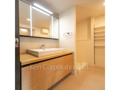 パウダールーム ※写真・画像は実際と異なる場合がございます。部屋写真は同一タイプのものです。（ただし、画像中にタイプ名の記載がある場合はその記載内容を優先します。）